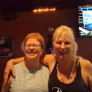 Meet your Posher, Carla